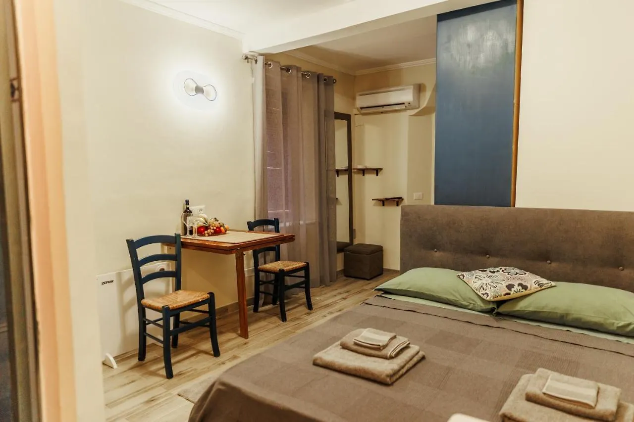 Vintage Apartments In The Center Of Florence