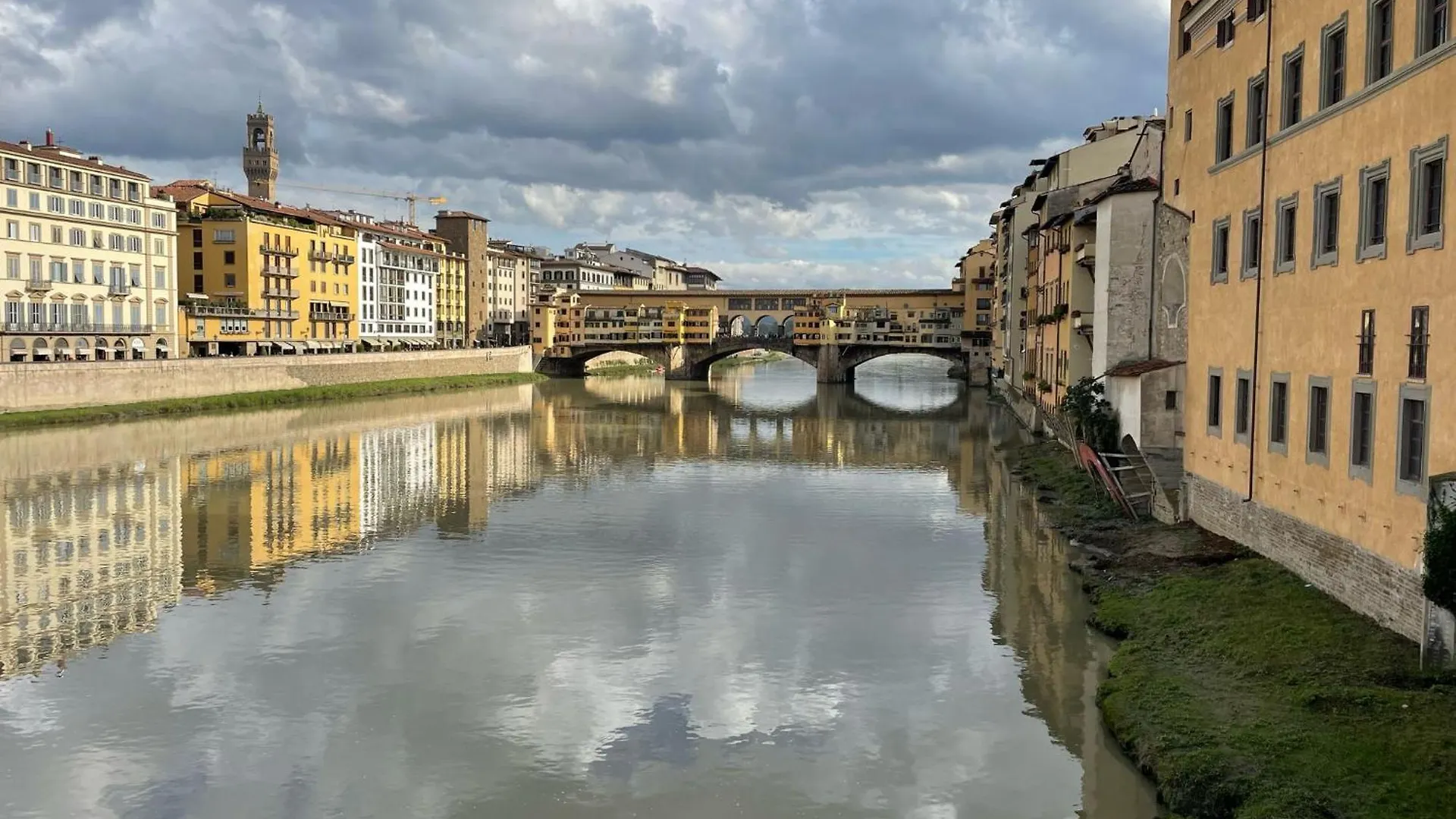 Vintage Apartments In The Center Of Florence
